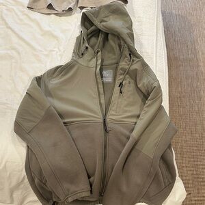 Free Fly Apparel Men's Two-Tone Green Performance Jacket